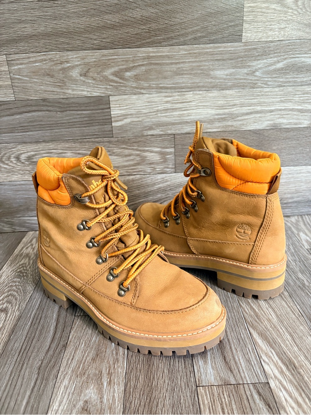 Timberland Courmayeur Valley Hiker Waterproof Boots Nubuck Leather Women’s 6.5